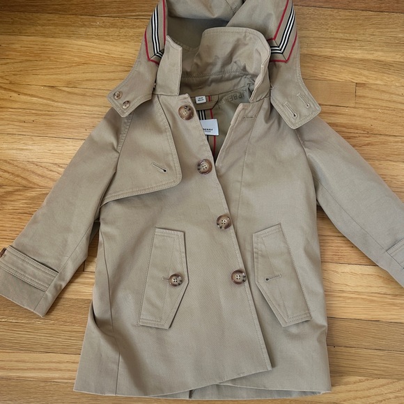 Burberry Kids Tan Hooded Raincoat - Picture 5 of 9